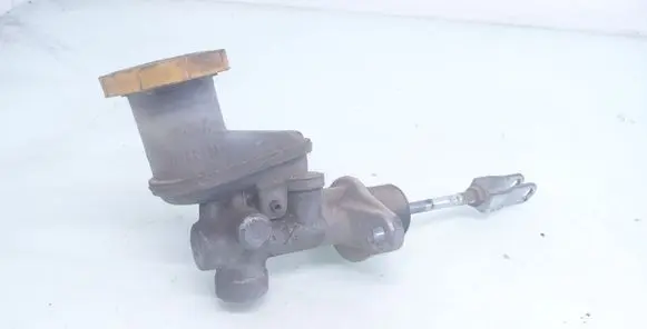 Subaru Legacy Clutch master cylinder