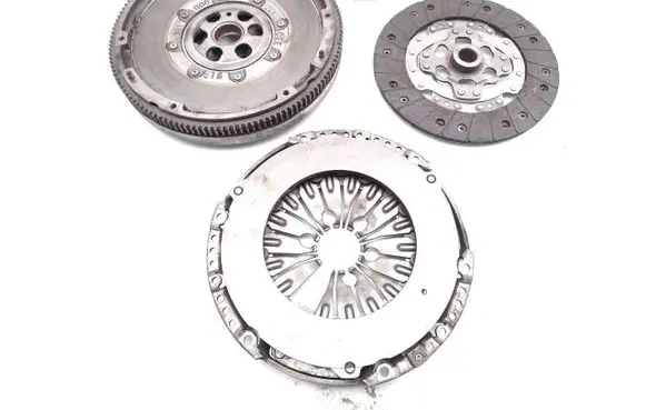 Volkswagen PASSAT B6 Clutch set kit 2289000299 2294001982