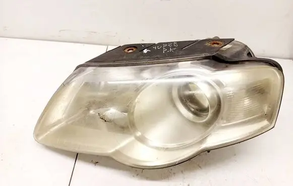 Volkswagen PASSAT B6 Headlight/headlamp e1310023