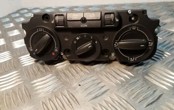 Volkswagen PASSAT B6 Climate control unit 1K0820047DG