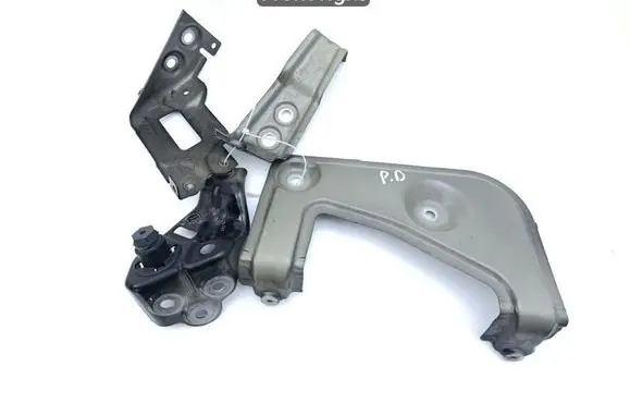 BMW X5 G05 Fender mounting bracket 7418218