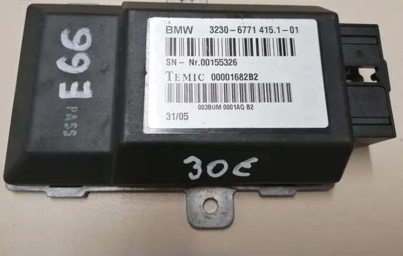 BMW 7 E65 E66 Steering rack control module 32306771415101 00001682B2