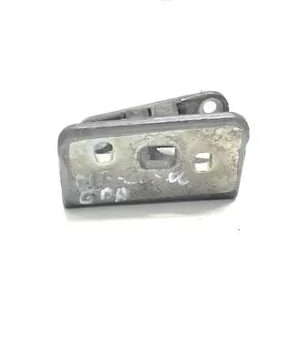 Mercedes-Benz CLS C219 Rear door lower hinge