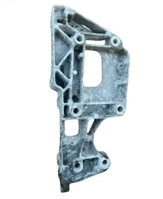 Volkswagen PASSAT B6 Generator/alternator bracket 06F903143F