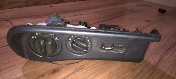 Ford Mondeo MK I Light switch 93bb13k196ac 93bb-13k196-ac
