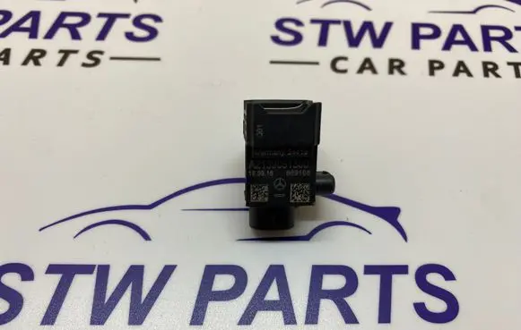 Mercedes-Benz E AMG W213 Airbag deployment crash/impact sensor A2139051300