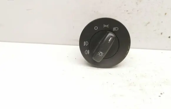 Skoda Octavia Mk2 (1Z) Light switch 1Z0941431K