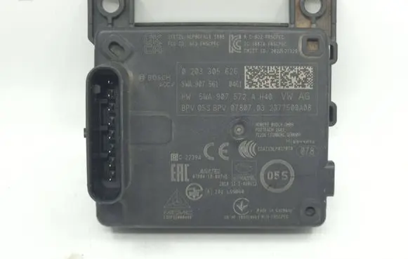 Volkswagen Golf VII Distronic sensor radar 0203305626