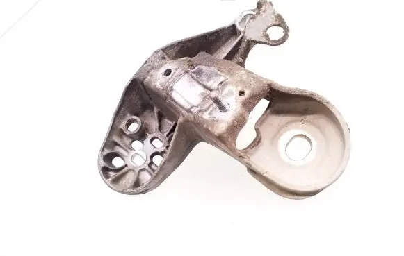 Audi A4 S4 B5 8D Engine mounting bracket 4B0199351