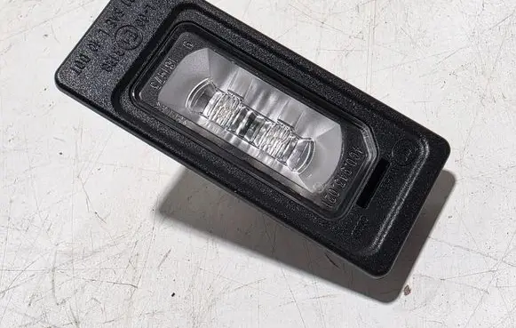 Audi A4 S4 B8 8K Number plate light 4G0943021