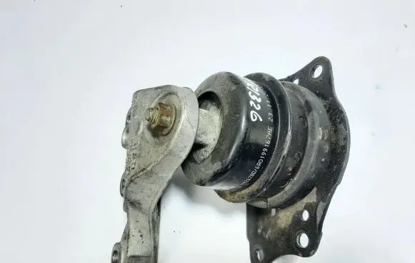 Seat Toledo IV (NH) Engine mount bracket 6R0199185A