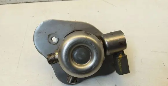BMW 3 E90 E91 Fuel injection high pressure pump 756247307