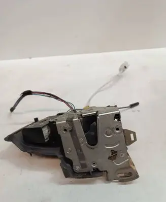 BMW 5 E39 Front door lock 82350959