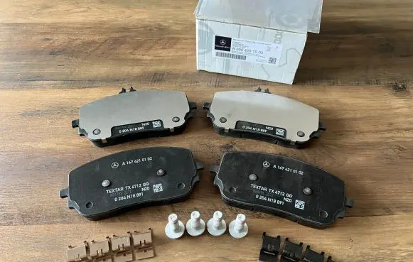 Mercedes-Benz GLS X167 Brake pads (front) A0004201003