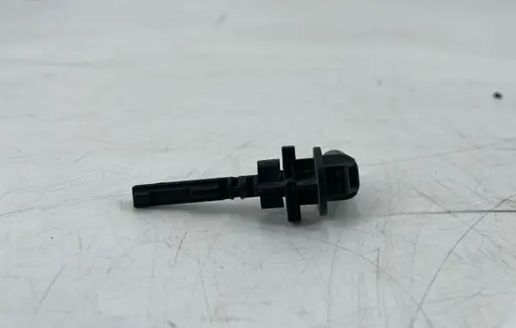 Mercedes-Benz E W211 Coolant level sensor A2038700951
