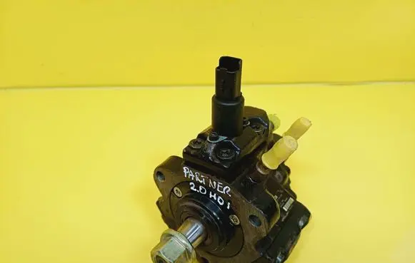 Peugeot Partner Fuel injection high pressure pump 0445010046 0281002493