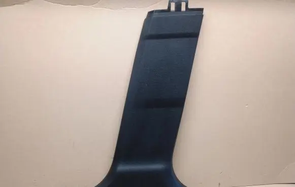 (B) pillar trim (bottom)