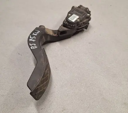 Volkswagen PASSAT B5.5 Accelerator throttle pedal 8D1721523 6PV00777007