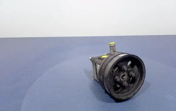 Ford Mondeo MK IV Power steering pump 6G91-3A696-NB
