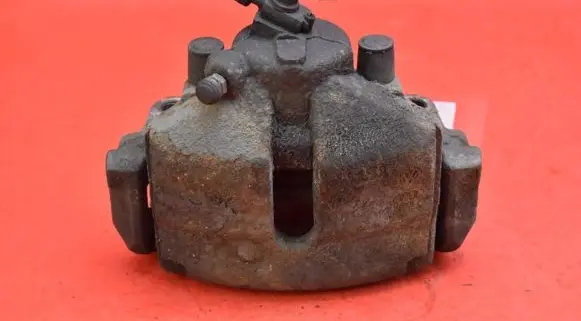 Front brake caliper