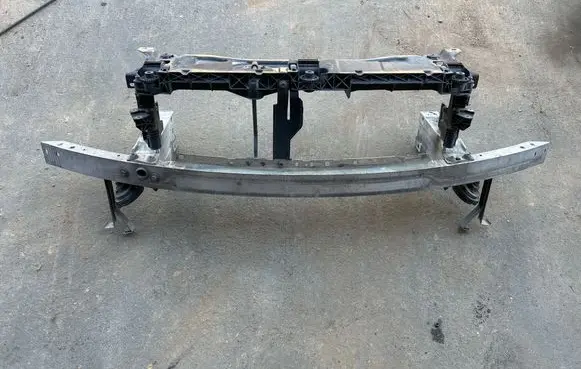 Mercedes-Benz E W212 Top upper radiator support slam panel A2126201100