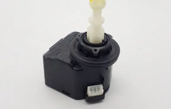 Volkswagen Golf Plus Headlight level adjustment motor 00883000