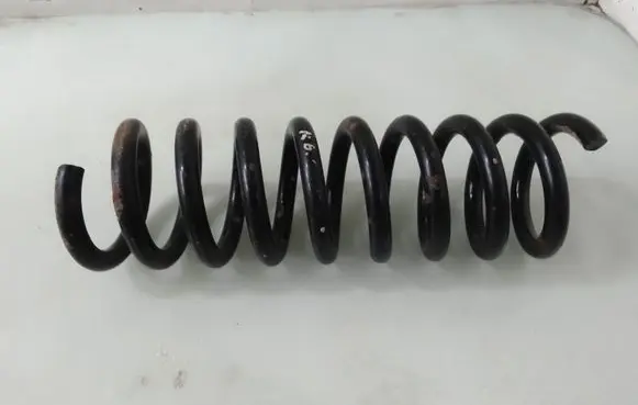 Mercedes-Benz C W203 Rear coil spring 