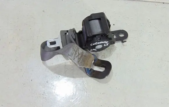 Jeep Grand Cherokee (WK) Rear seatbelt