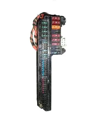 BMW 5 E60 E61 Fuse module 25613290