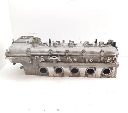 BMW M5 Engine head 7833884 7834624 783388206