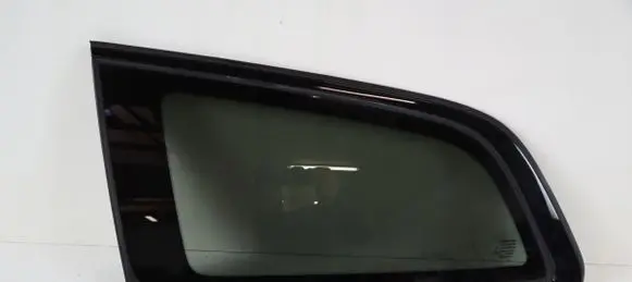Volvo V60 Rear side window ACM100
