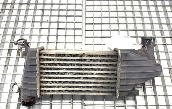 Opel Astra H Intercooler radiator 13128926