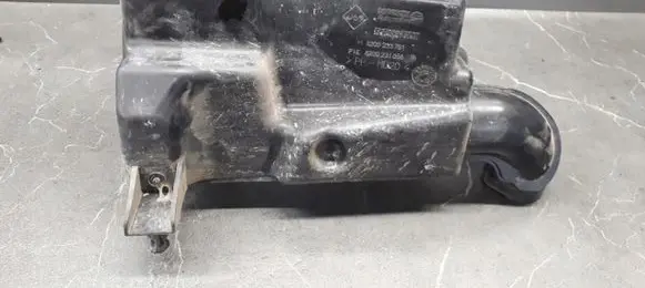 Renault Megane II Intake resonator 