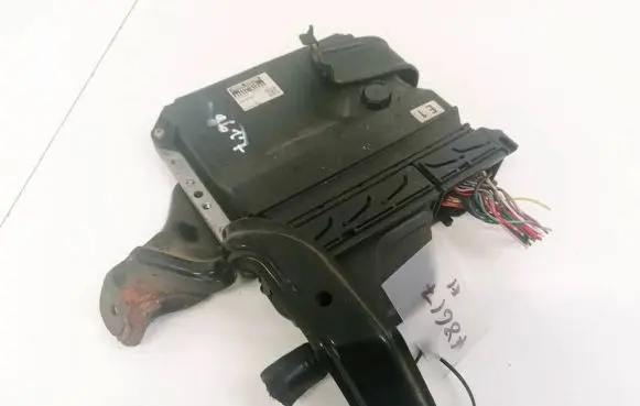 Toyota RAV 4 (XA30) Engine control unit/module 8966142C01 89661-42C01