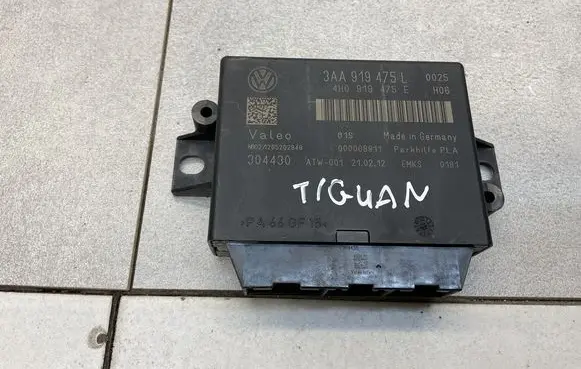 Volkswagen Tiguan Parking PDC control unit/module 3AA919475L