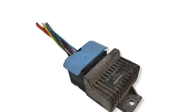 Nissan Navara D40 Glow plug pre-heat relay 9640469680