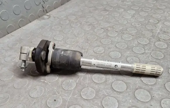 BMW X5 E70 Steering column universal joint 6854952