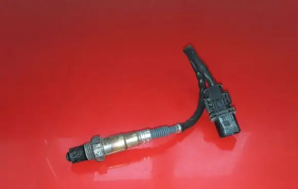 BMW 5 F10 F11 Exhaust gas temperature sensor 779160002 0281004018