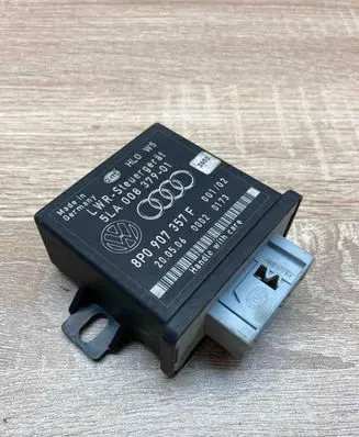 Audi A4 S4 B7 8E 8H Light module LCM 8P0907357F 5LA00837901