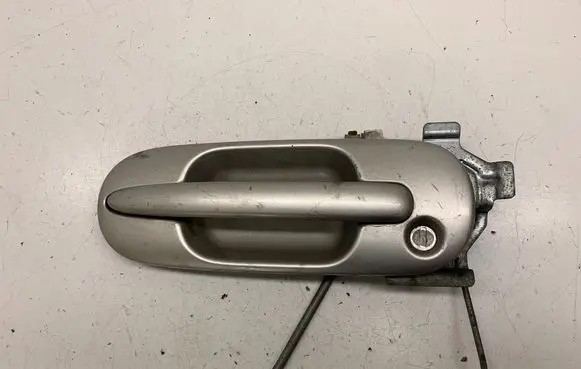 Honda CR-V Front door exterior handle