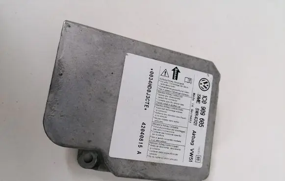 Volkswagen Golf IV Airbag control unit/module 1C0909605