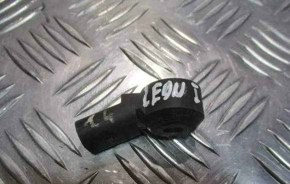 Seat Toledo II (1M) Detonation knock sensor 030905377C