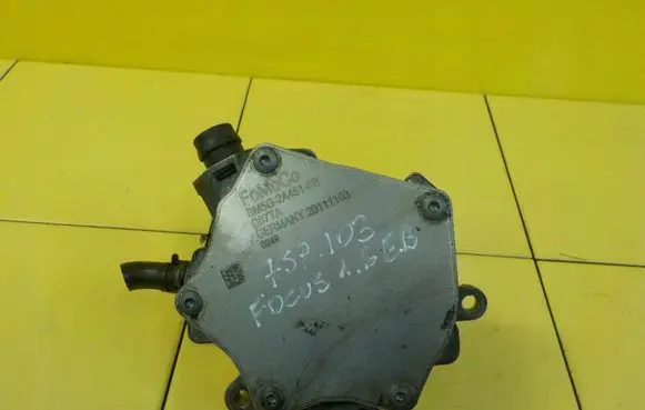 Ford Focus Vacuum pump BM5G2A451FB