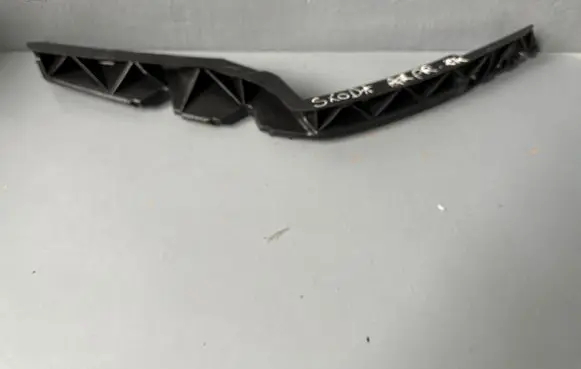 Skoda Octavia Mk2 (1Z) Front bumper mounting bracket 0010111393160 1Z0807184