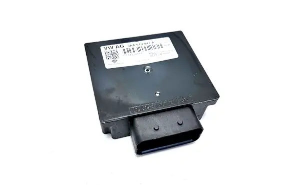 Volkswagen Tiguan Voltage converter/converter module 3AA919041A