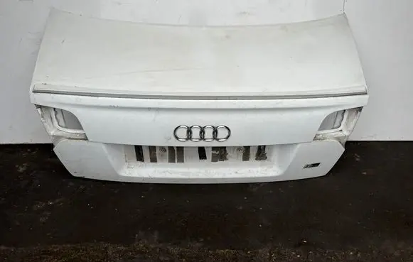 Audi A4 S4 B7 8E 8H Tailgate/trunk/boot lid