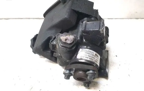 Mercedes-Benz E W211 Power steering pump A0044662001