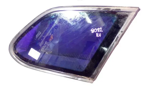 Volkswagen Golf V Rear side window 1K9845298E