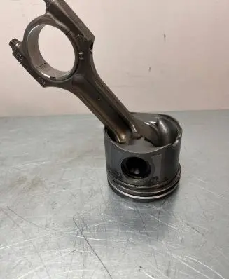 BMW 3 E90 E91 Piston with connecting rod 0840C