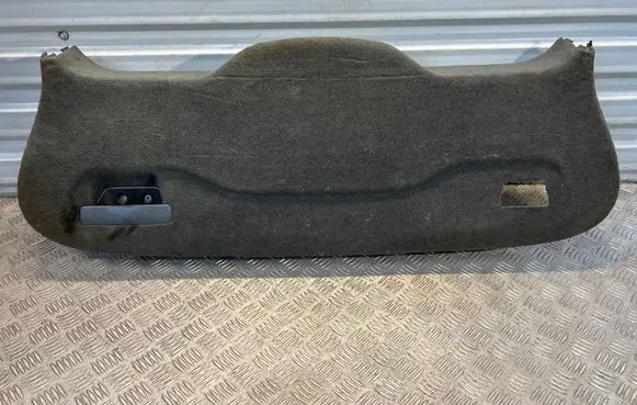 Tailgate trim